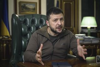 Zelenskyj popsal, jak se na začátku invaze zabarikádoval před ruským komandem - Novinky