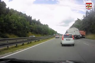 Dodávka na D1 to bez brzdění napálila přímo do stojící tatrovky. Policisté ukázali video - Novinky