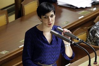 Je to chyba, zrušte to, rozmlouvá Čína Pekarové návštěvu Tchaj-wanu - Novinky