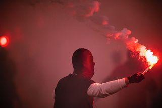Případ Slavie. Za světlice na stadionu až roky ve vězení - Seznam Zprávy
