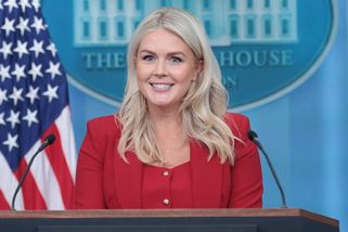 Leavittová na konci srpna skončí v pozici mluvčí Bílého domu, oznámil Trump - Seznam Zprávy