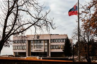 Europarlament: Slovensko ohrožuje právní stát, Komise má prověřit čerpání fondů