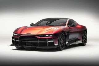 Aston Martin představil nejsilnější auto s motorem vpředu