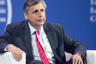 Každá veselice končí tím, že někdo donese účet, vz...