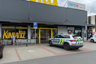 Police v Praze prověřuje nález peněz nedaleko vyloupeného bankomatu - Novinky
