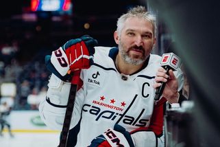 SportWin » Hokej » Konec v zámoří se blíží. Ovečkin prozradil své plány, před sebou má poslední obří metu