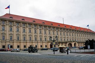 Macinka si pozval na kobereček íránského velvyslance kvůli Radiu Farda - Novinky