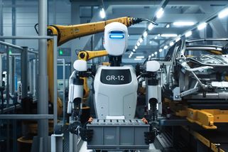 Roboti místo lidí? Hyundai chystá revoluci ve výrobě aut, humanoidi míří do továren už od roku 2028