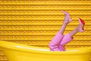 Má vlastně feminismus ještě místo v moderní společnosti? - Médium.cz