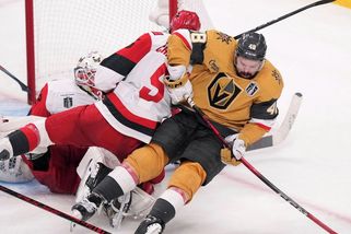 NHL | Hertl poprvé nebodoval. Carolina vytáhla nečekaný trumf a nedovolila Vegas přiblížit se zisku Stanleyova poháru - Sport.cz