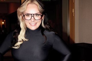 Triumf Ewy Farné v Edenu má hořkou dohru: Radost fanoušků zneužili podvodníci, jste mezi nimi? - Médium.cz