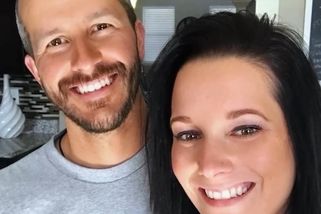 Chris Watts brutálně zavraždil ženu a dcery. Na kameru hraje neskutečné divadlo, všichni mu na to skočili | Tady žije zlo