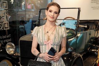 Rok po smrti otce se Kelly Osbourne konečně směje