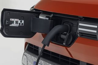 Nový za cenu ojetiny? Elektromobil od Dacie s nezničitelnou baterií přijíždí. Stane se „Tesla z Lidlu“ českou jedničkou?“