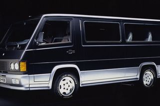Luxusní dodávku měl Mercedes už na konci osmdesátek, postavilo ji AMG. Neuspěla - Garáž.cz