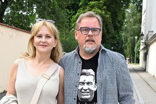 Václav Kopta skončil po operaci o berlích. Už zase skáču přes kaluže, vzkazuje herec. Básničkou pobavil fanoušky - Super.cz