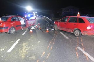 Sedmileté dítě vystoupilo po srážce dvou vozidel na Přerovsku z auta. Smetl je další řidič - Novinky