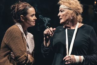 Turbulentní život Reginy Rázlové: Rok vězení, psychický kolaps i úspěšný návrat na scénu - Médium.cz