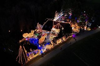 Nejnazdobenější vánoční dům v Evropě stojí v Rakousku. Takto vypadá více než milion světel pohromadě - Novinky