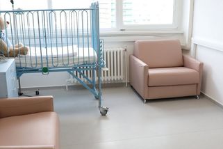 V Saúdské Arábii oddělí siamská dvojčata narozená na Slovensku - Novinky