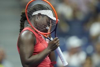 Kolaps epických rozměrů. Šampionka vyhrála úvodních devět gamů, přesto vyhořela - Sport.cz
