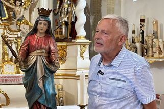 Madonu propašovali přes hranice v kočárku. Socha se po 81 letech vrátí domů - Novinky