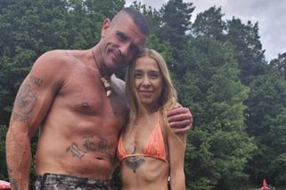 Rosenberg ukázal u vody svou Janičku nahoře bez, poté si vnady zakrývala jen dílem plavek