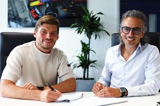Nejlépe placený pilot F1 si ještě polepší. Nová smlouva vynese Verstappenovi miliardy navíc - Sport.cz