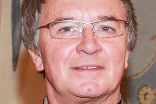 Dvojí život Vlastimila Harapese: Dvě manželky, život po boku Josefa Topola a prozrazené tajemství - Médium.cz