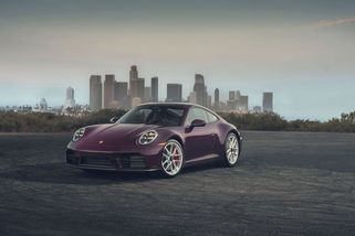 Porsche 911 Carrera S se vrací s manuálem