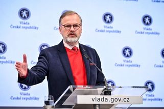 krajskelisty.cz/praha/32677-penize-a-zbrane-na-stul-pravil-premier-bezbranneho-a-zchudleho-naroda-komentar-stepana-chaba.htm?utm_source=www.seznam.cz&utm_medium=seznam_distribuce&utm_campaign=lide