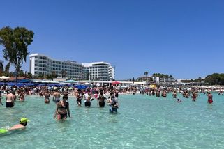 Rusko v Evropě vraždí, ruští turisté si tu užívají. Češi chtějí kolektivní trest - Seznam Zprávy