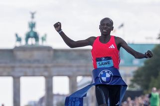 Rekordman Sawe bude obhajovat prvenství i v Berlínském maratonu - Sport.cz