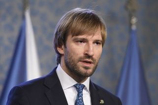 Vojtěch schválil přijetí Američana kvůli ebole. Kd...