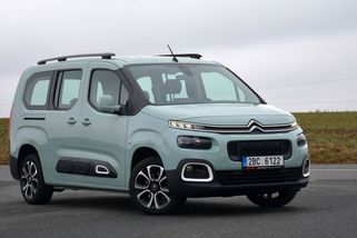 Ojetý rodinný kočár Citroën Berlingo je prostorný a praktický, ale chybí mu bezrizikový motor - Garáž.cz