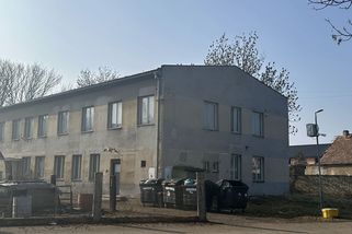 Neuvěřitelné vydírání po vraždě batolete. Majitelé chtějí za ubytovnu 27 milionů, hrozí dalšími nájemníky - Novinky