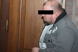 Zatímco matka kojila, otčím znásilňoval její dceru. Dostal šest let - Novinky