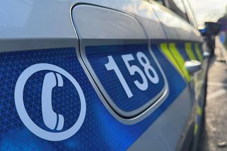 Cizinci se na dálnici D1 vydávali za policisty, posádku audi oloupili - Novinky