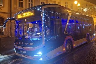 Advent v Kutné Hoře bez zářících elektrobusů. Radost narazila na zákon