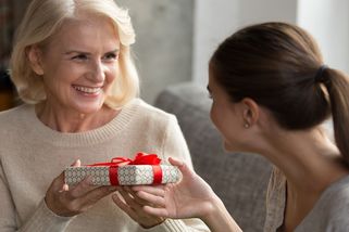 Vánoční inspirace: 30 top dárků pro maminky a babičky! - Proženy.cz