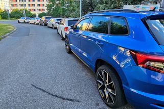 Novodobí udavači. Problémy s parkováním nevyřeší ani milion pokut