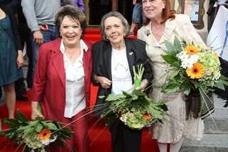 Příroda jim nadělila nádhernou tvář. U chytré hlavy už ale začala šetřit. Přesto je obdivoval celý národ