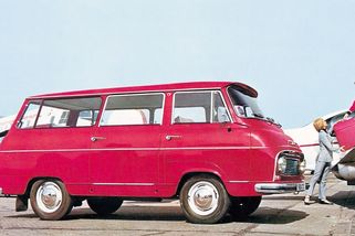 Škoda 1203 prošla zdlouhavým vývojem, aby vznikla strašidelně nemoderní a dýchavičná dodávka. Na pokrokového nástupce nedošlo - Garáž.cz