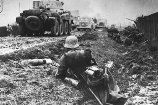 První osvobozené české město: Ruští vojáci drancovali byty, znásilňovali ženy a dívky