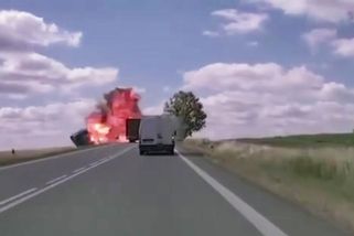 Srážka dvou kamionů, po nehodě začaly vozy hořet | Odchyceno na dashcam
