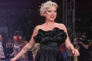 Nemá postavu modelky a umí si ze sebe udělat legraci: Martina Pártlová se v bikinách rozeběhla po pláži a rozvlnila boky - Super.cz