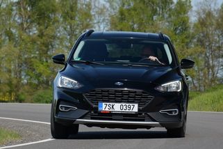 Tajný bazarový tip: Jeden z hlavních konkurentů VW Golf se už nevyrábí, jako ojetý je výrazně levnější - Garáž.cz