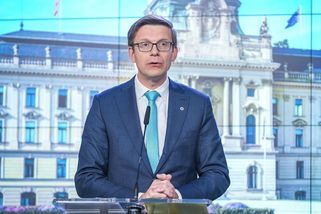 Nerušit, máme prázdniny. Opozice má nabito na Babiše, ale mlčí - Médium.cz