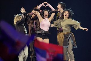 Eurovizi vyhrála bulharská zpěvačka Dara, Izrael skončil druhý - Seznam Zprávy