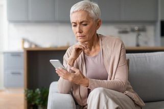 Valorizace pro lidi nad hrobem. Důchodci prožívají zvyšování penzí podle věku